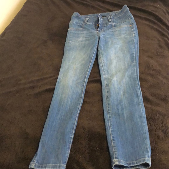 Wash-up Jeans. - Picture 1 of 4